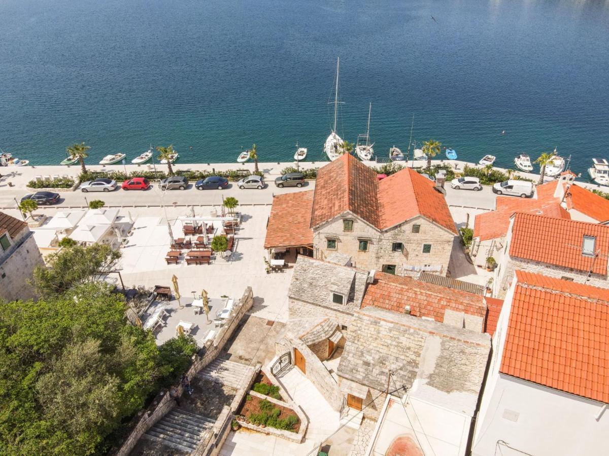 Apartments Mediteraneo Rogoznica ภายนอก รูปภาพ