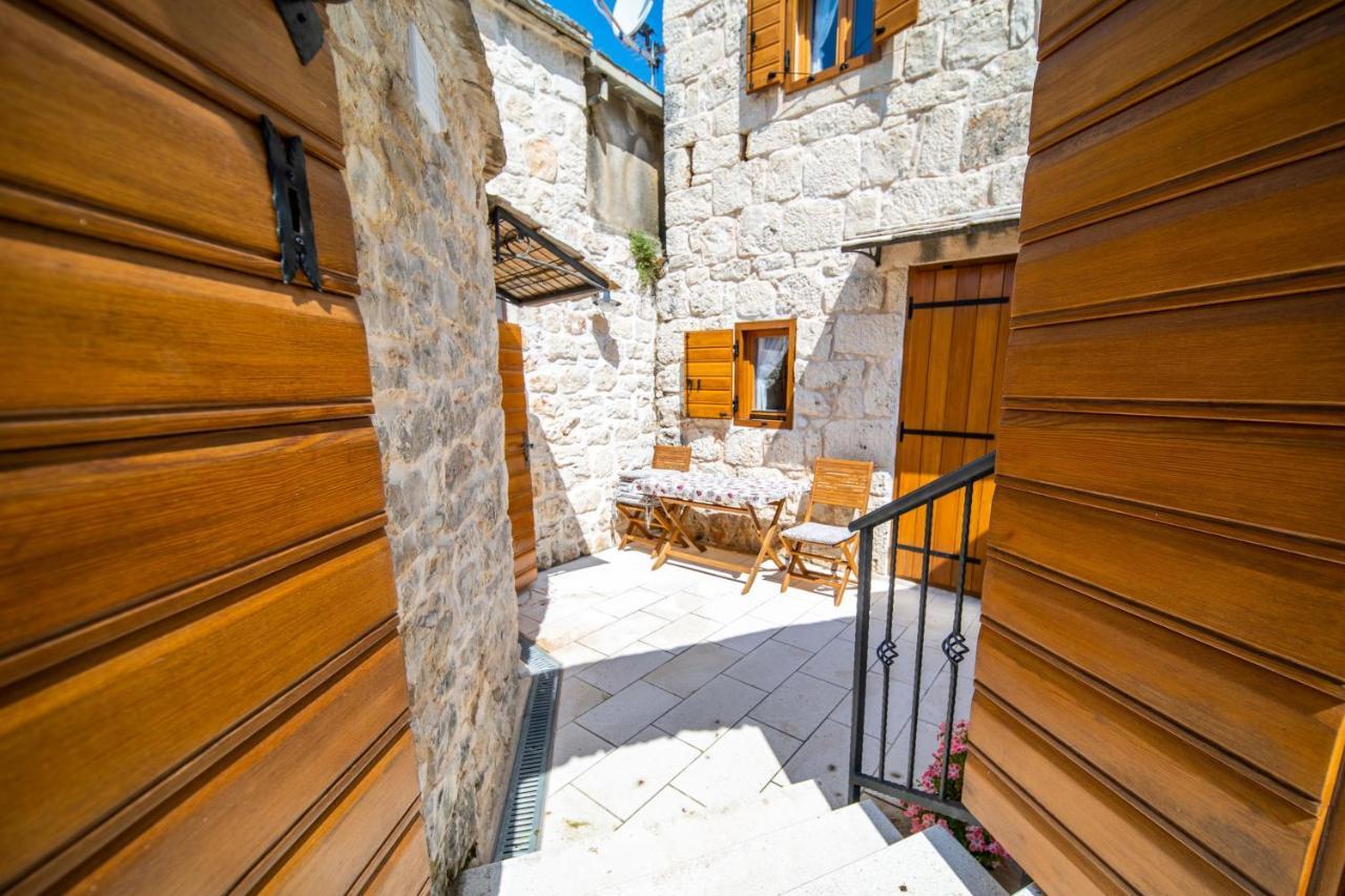 Apartments Mediteraneo Rogoznica โรกอซนิซา ภายนอก รูปภาพ