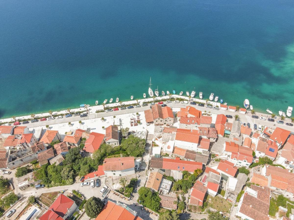 Apartments Mediteraneo Rogoznica โรกอซนิซา ภายนอก รูปภาพ