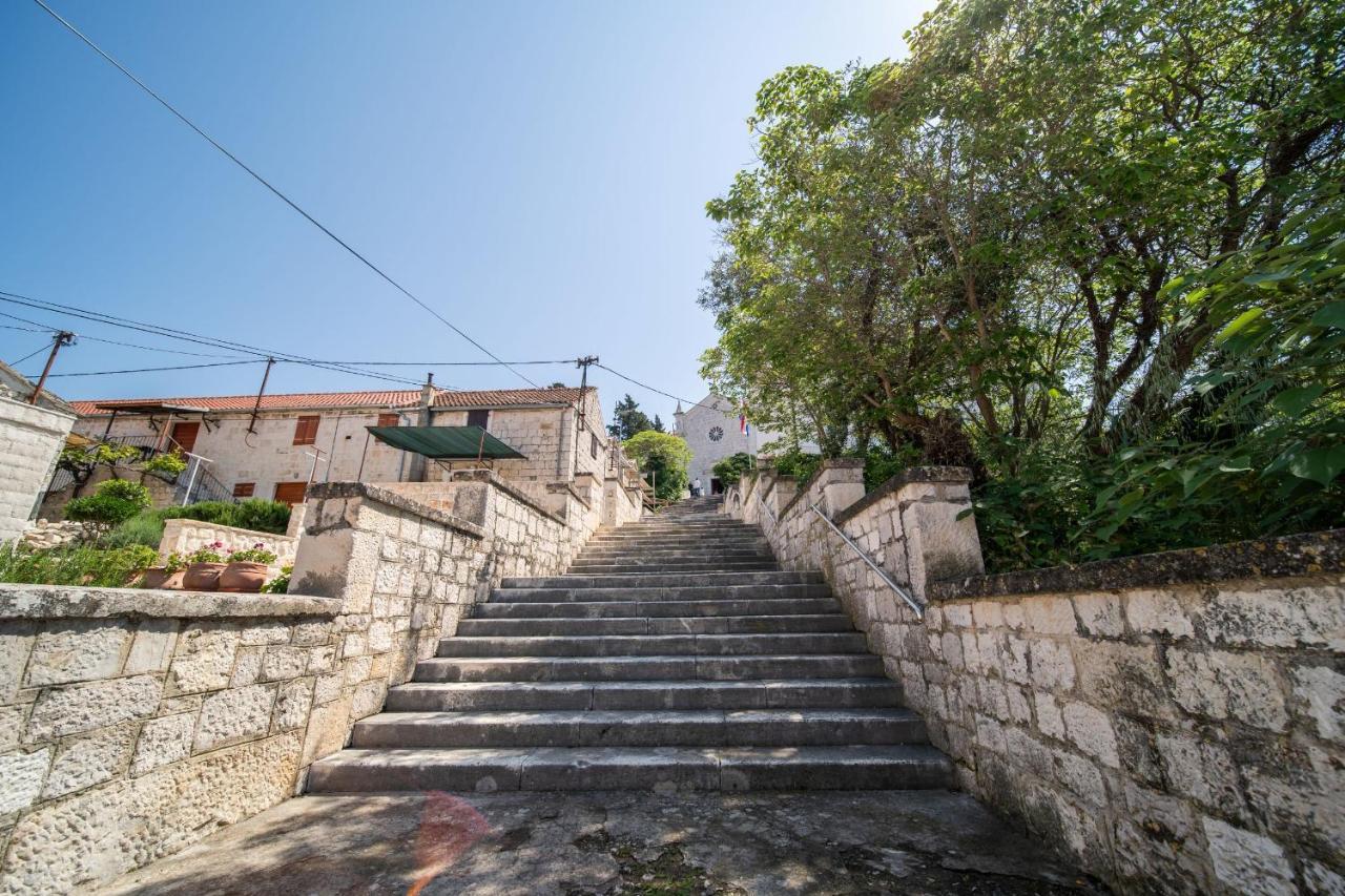 Apartments Mediteraneo Rogoznica โรกอซนิซา ภายนอก รูปภาพ