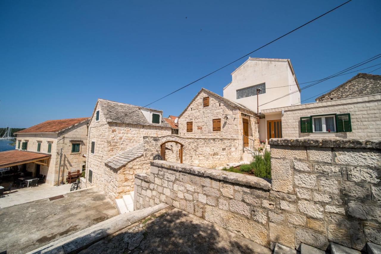 Apartments Mediteraneo Rogoznica โรกอซนิซา ภายนอก รูปภาพ