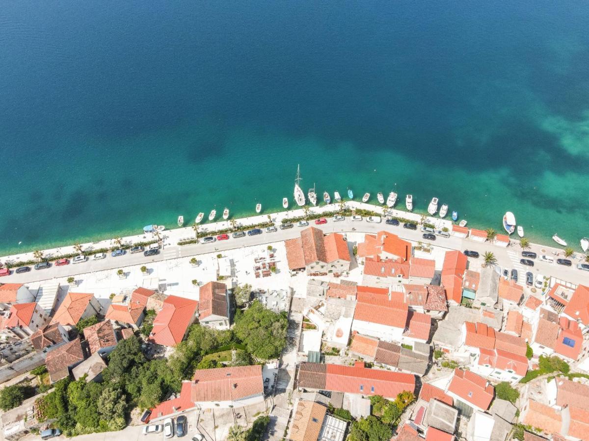 Apartments Mediteraneo Rogoznica โรกอซนิซา ภายนอก รูปภาพ