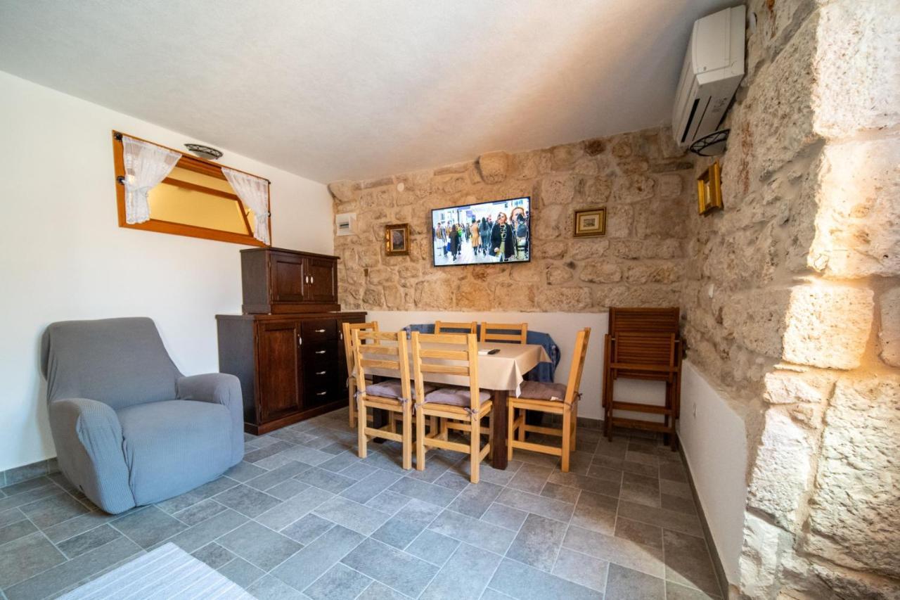 Apartments Mediteraneo Rogoznica โรกอซนิซา ภายนอก รูปภาพ