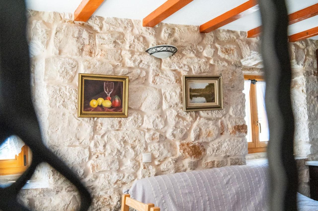 Apartments Mediteraneo Rogoznica โรกอซนิซา ภายนอก รูปภาพ