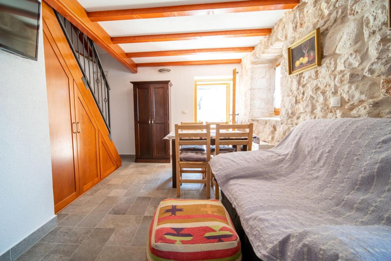 Apartments Mediteraneo Rogoznica โรกอซนิซา ภายนอก รูปภาพ